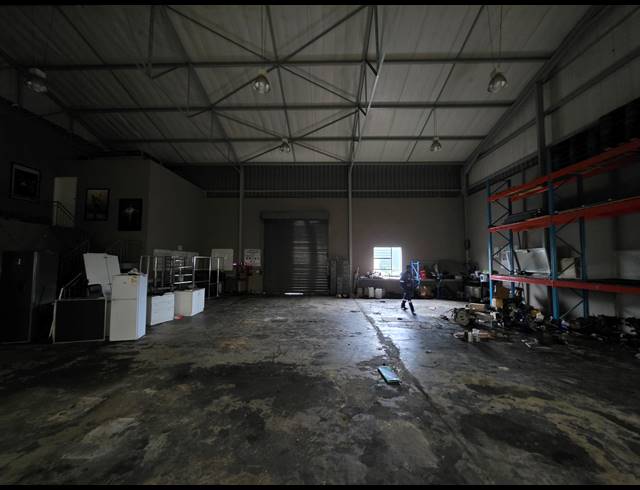 604M² FACTORY TO LET IN KYA SANDS